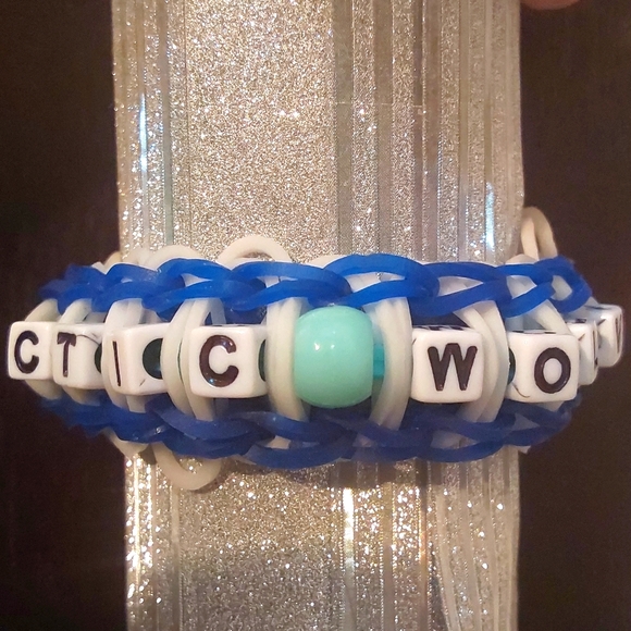 Arctic wolves fan bracelet (ladder with beads) - Picture 2 of 5